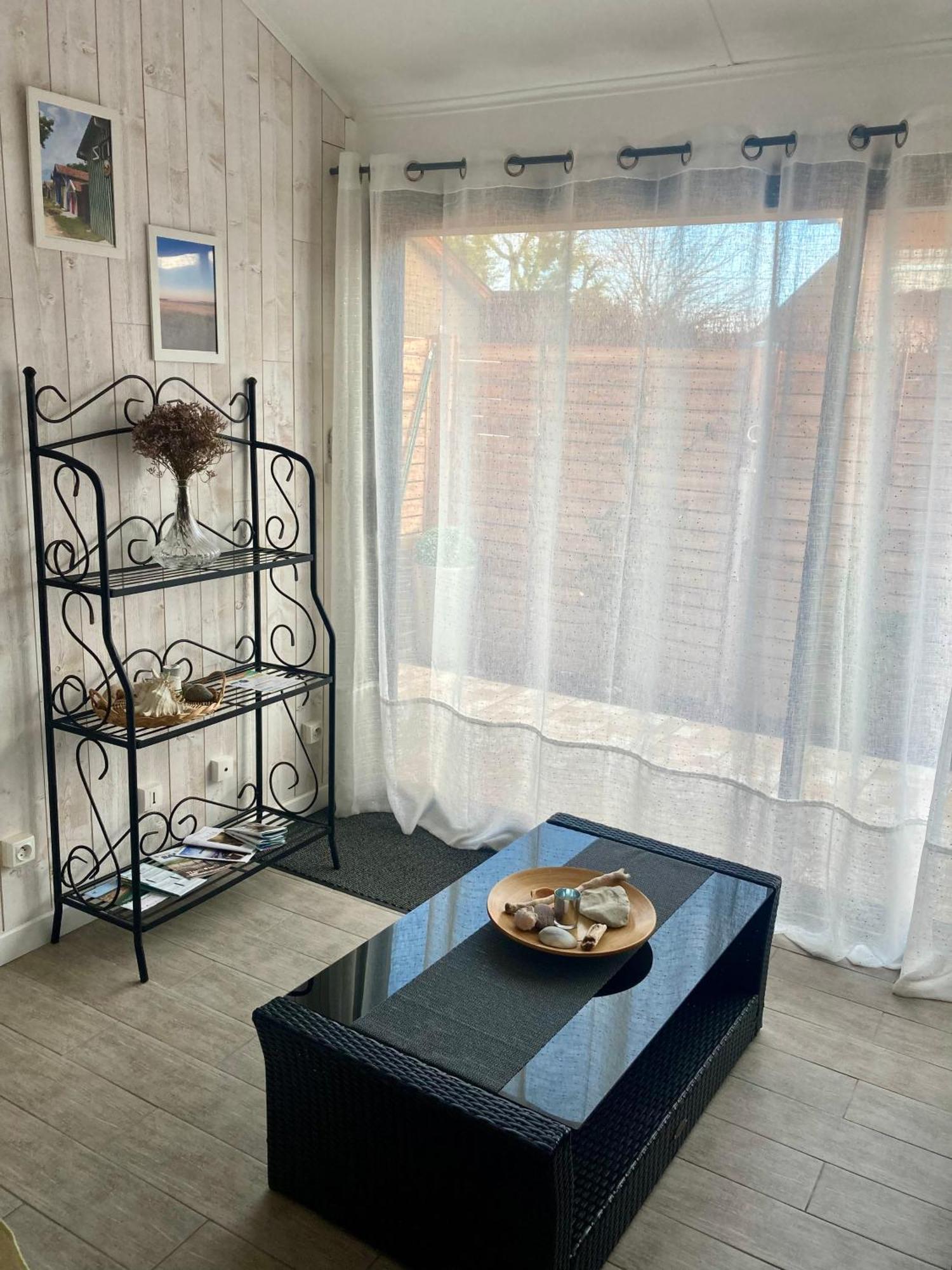 ארס Appartement Duplex Lumineux Idealement Situe מראה חיצוני תמונה